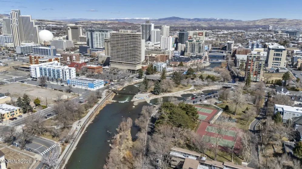 280 Island, Reno, Nevada 89501, 1 Bedroom Bedrooms, ,2 BathroomsBathrooms,Residential,Residential,Island,260003287