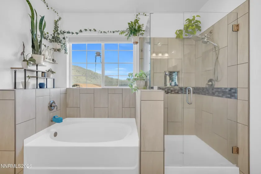 18648 Granite Peak, Reno, Nevada 89508, 5 Bedrooms Bedrooms, ,4 BathroomsBathrooms,Residential,Residential,Granite Peak,260003289