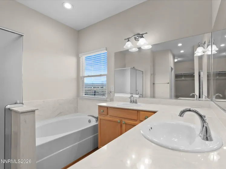 5570 Knoll View, Sparks, Nevada 89436, 3 Bedrooms Bedrooms, ,2 BathroomsBathrooms,Residential,Residential,Knoll View,260003294