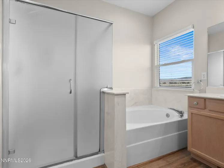 5570 Knoll View, Sparks, Nevada 89436, 3 Bedrooms Bedrooms, ,2 BathroomsBathrooms,Residential,Residential,Knoll View,260003294