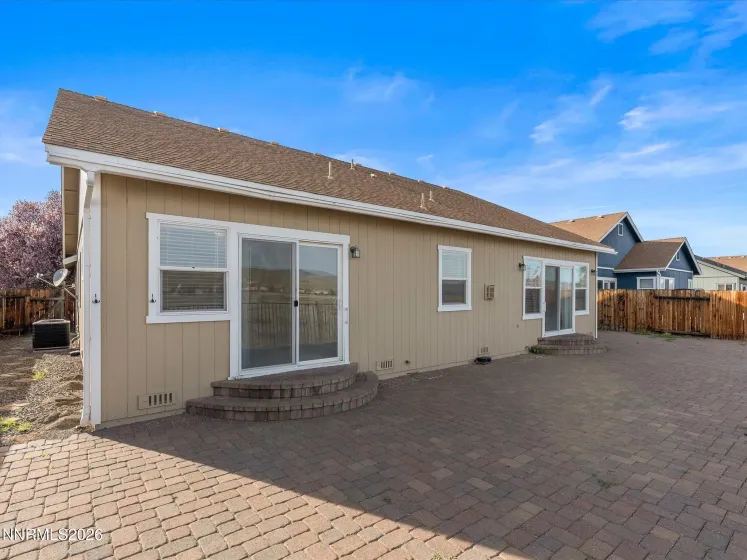 5570 Knoll View, Sparks, Nevada 89436, 3 Bedrooms Bedrooms, ,2 BathroomsBathrooms,Residential,Residential,Knoll View,260003294