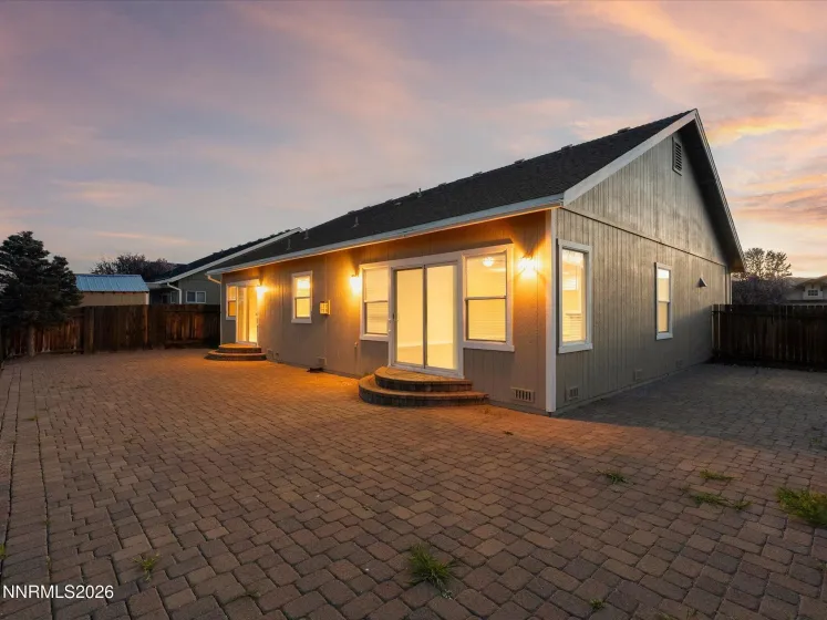 5570 Knoll View, Sparks, Nevada 89436, 3 Bedrooms Bedrooms, ,2 BathroomsBathrooms,Residential,Residential,Knoll View,260003294