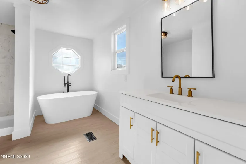 17575 Thrush, Reno, Nevada 89508, 4 Bedrooms Bedrooms, ,2 BathroomsBathrooms,Residential,Residential,Thrush,260002971