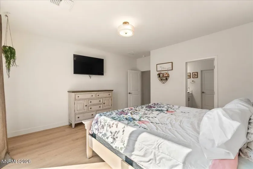 11174 Freedom Range, Reno, Nevada 89521, 3 Bedrooms Bedrooms, ,2 BathroomsBathrooms,Residential,Residential,Freedom Range,260003299