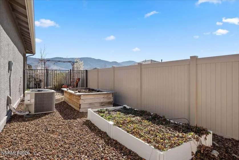 11174 Freedom Range, Reno, Nevada 89521, 3 Bedrooms Bedrooms, ,2 BathroomsBathrooms,Residential,Residential,Freedom Range,260003299