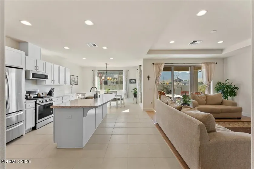 11174 Freedom Range, Reno, Nevada 89521, 3 Bedrooms Bedrooms, ,2 BathroomsBathrooms,Residential,Residential,Freedom Range,260003299