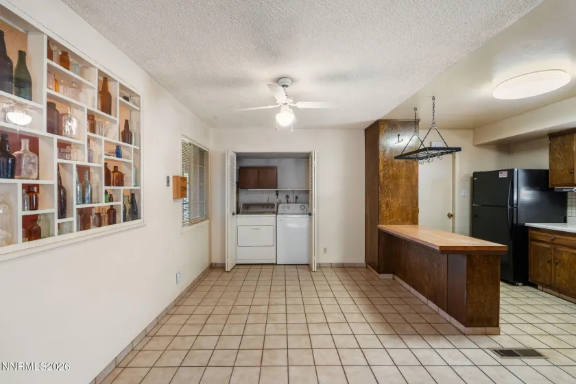 690 Lyyski, Sparks, Nevada 89431, 4 Bedrooms Bedrooms, ,2 BathroomsBathrooms,Residential,Residential,Lyyski,260003317