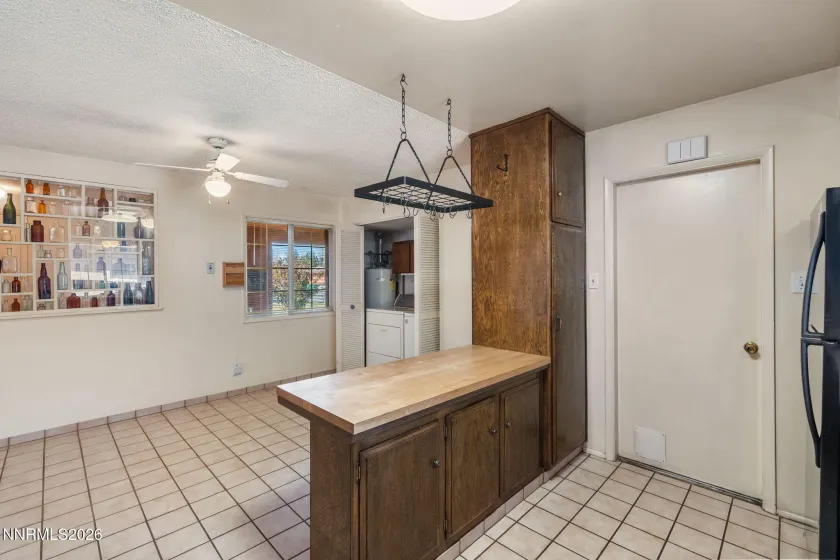 690 Lyyski, Sparks, Nevada 89431, 4 Bedrooms Bedrooms, ,2 BathroomsBathrooms,Residential,Residential,Lyyski,260003317