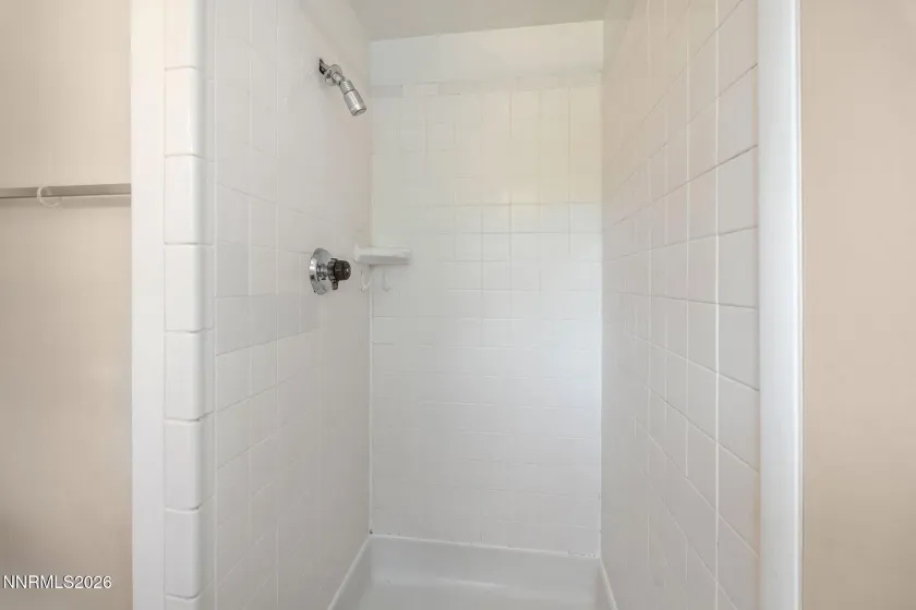 690 Lyyski, Sparks, Nevada 89431, 4 Bedrooms Bedrooms, ,2 BathroomsBathrooms,Residential,Residential,Lyyski,260003317