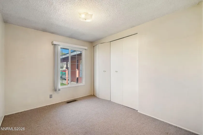 690 Lyyski, Sparks, Nevada 89431, 4 Bedrooms Bedrooms, ,2 BathroomsBathrooms,Residential,Residential,Lyyski,260003317