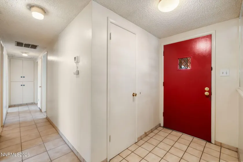 690 Lyyski, Sparks, Nevada 89431, 4 Bedrooms Bedrooms, ,2 BathroomsBathrooms,Residential,Residential,Lyyski,260003317