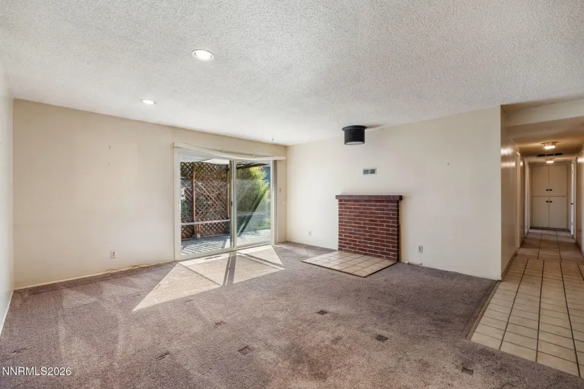 690 Lyyski, Sparks, Nevada 89431, 4 Bedrooms Bedrooms, ,2 BathroomsBathrooms,Residential,Residential,Lyyski,260003317