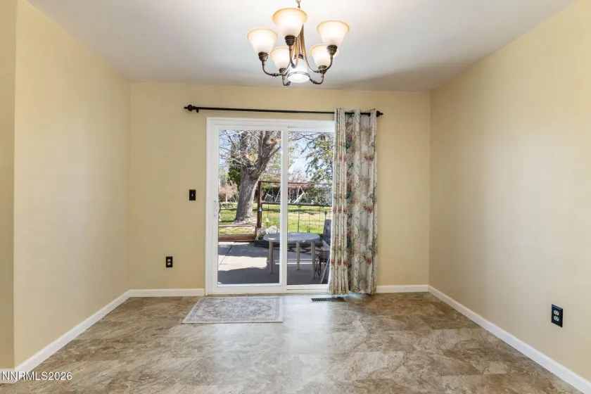 116 Woodlake, Dayton, Nevada 89403, 3 Bedrooms Bedrooms, ,2 BathroomsBathrooms,Residential,Residential,Woodlake,260003320