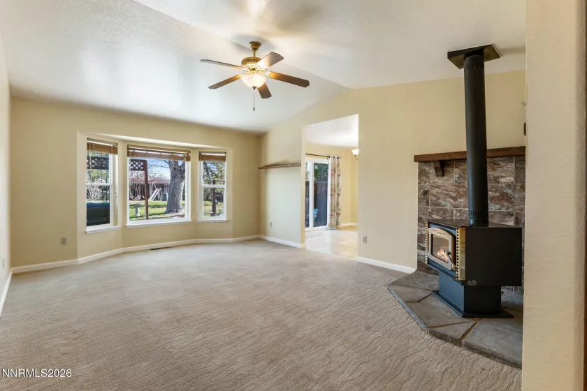 116 Woodlake, Dayton, Nevada 89403, 3 Bedrooms Bedrooms, ,2 BathroomsBathrooms,Residential,Residential,Woodlake,260003320