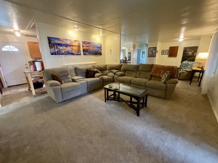 179 Brannan Way, Reno, Nevada 89511, 3 Bedrooms Bedrooms, 11 Rooms Rooms,2 BathroomsBathrooms,Manufactured,Residential,Brannan,260003333