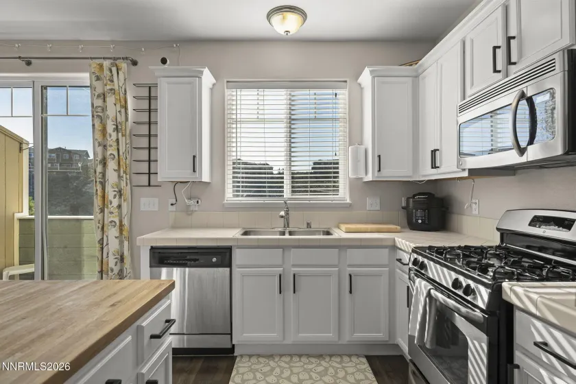 4660 Ciarra Kennedy, Reno, Nevada 89503, 2 Bedrooms Bedrooms, ,3 BathroomsBathrooms,Residential,Residential,Ciarra Kennedy,260003340