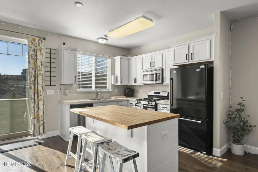 4660 Ciarra Kennedy, Reno, Nevada 89503, 2 Bedrooms Bedrooms, ,3 BathroomsBathrooms,Residential,Residential,Ciarra Kennedy,260003340