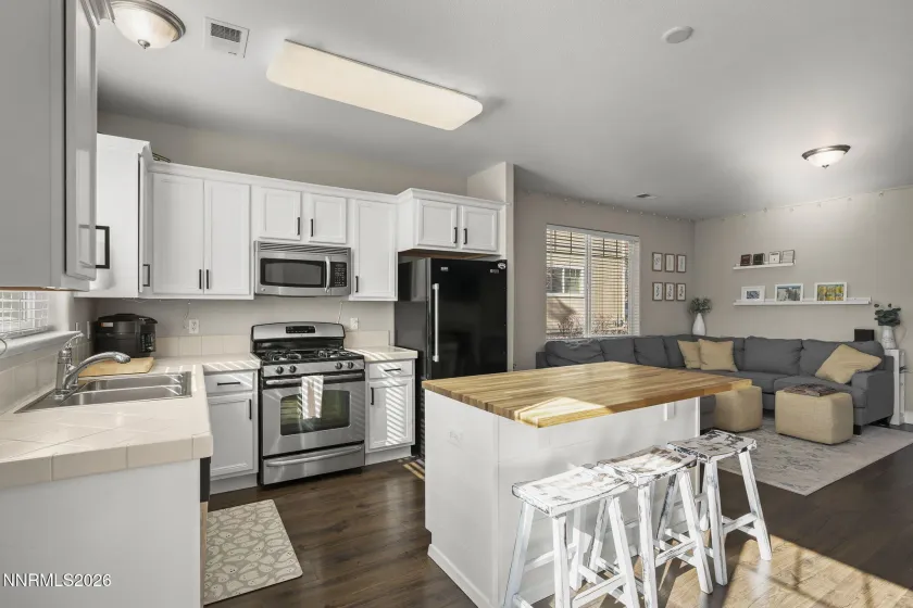 4660 Ciarra Kennedy, Reno, Nevada 89503, 2 Bedrooms Bedrooms, ,3 BathroomsBathrooms,Residential,Residential,Ciarra Kennedy,260003340