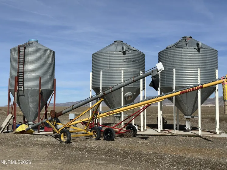 0 NV-305, Battle Mountain, Nevada 89820, 12 Bedrooms Bedrooms, ,8 BathroomsBathrooms,Farm & Ranch,Residential,NV-305,260003342