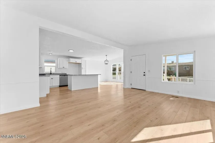 5377 Corral, Sun Valley, Nevada 89433, 3 Bedrooms Bedrooms, ,2 BathroomsBathrooms,Residential,Residential,Corral,260003345