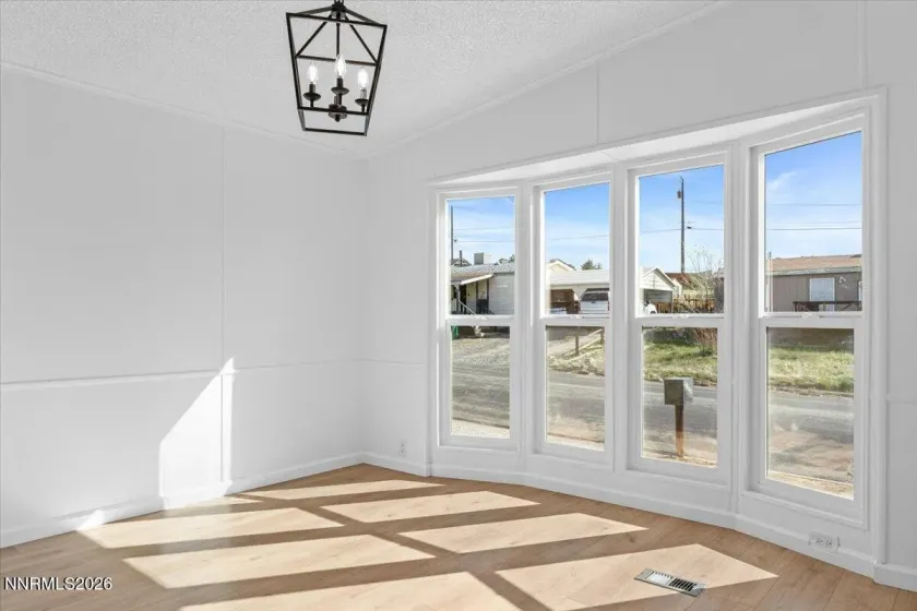 5377 Corral, Sun Valley, Nevada 89433, 3 Bedrooms Bedrooms, ,2 BathroomsBathrooms,Residential,Residential,Corral,260003345