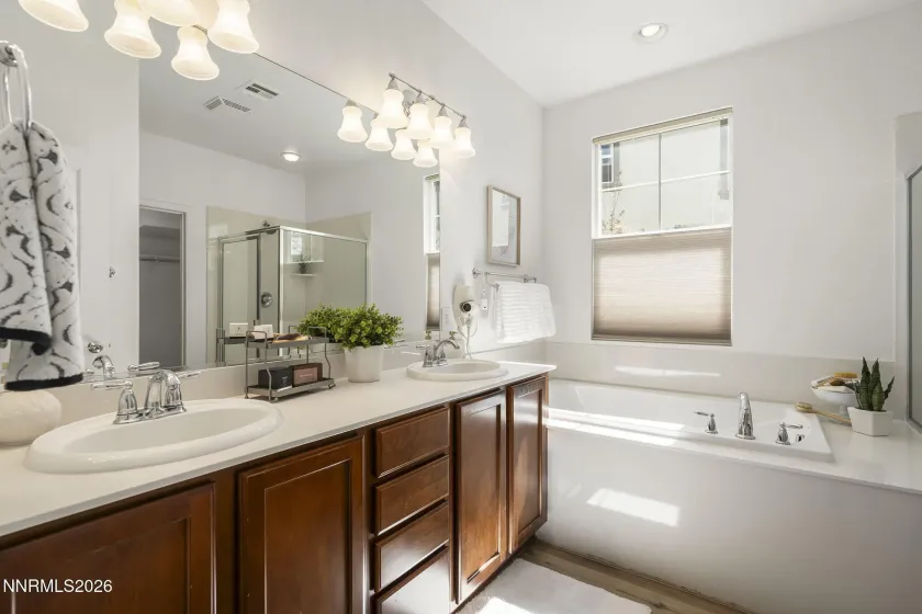 2155 Falling Star, Reno, Nevada 89523, 3 Bedrooms Bedrooms, ,3 BathroomsBathrooms,Residential,Residential,Falling Star,260003352