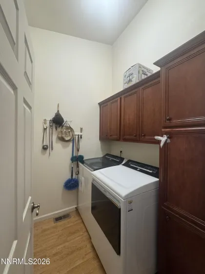 772 Red Hawk, Fernley, Nevada 89408, 4 Bedrooms Bedrooms, ,2 BathroomsBathrooms,Residential,Residential,Red Hawk,260003369