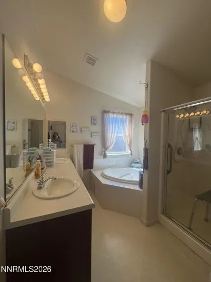 772 Red Hawk, Fernley, Nevada 89408, 4 Bedrooms Bedrooms, ,2 BathroomsBathrooms,Residential,Residential,Red Hawk,260003369