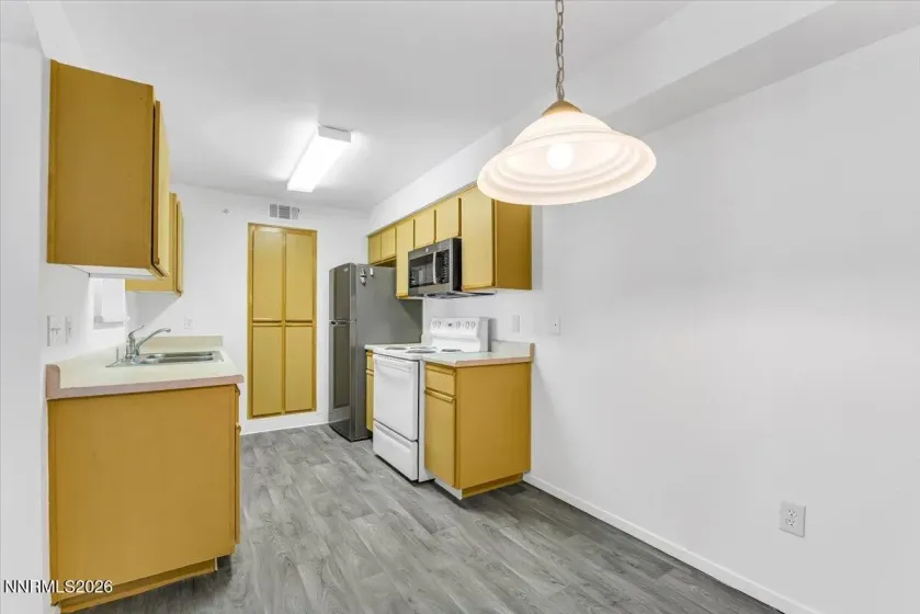 6850 Sharlands, Reno, Nevada 89523, 2 Bedrooms Bedrooms, ,2 BathroomsBathrooms,Residential,Residential,Sharlands,260003370