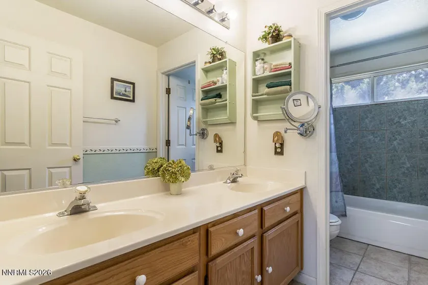 4490 Reddawn, Reno, Nevada 89523, 4 Bedrooms Bedrooms, ,3 BathroomsBathrooms,Residential,Residential,Reddawn,260003371