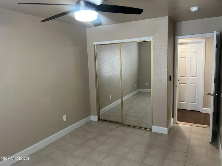 Spare bedroom 2 or office