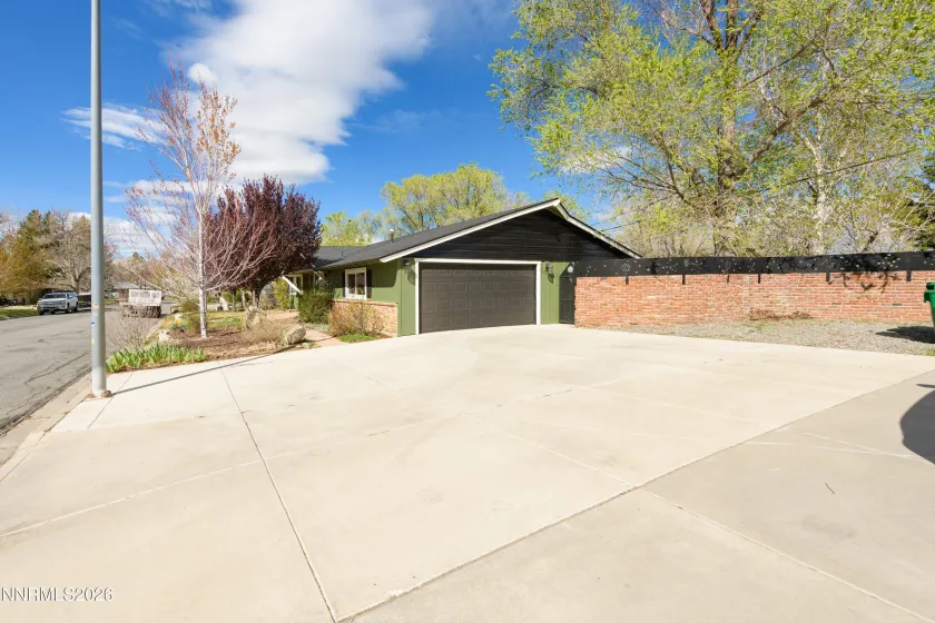 901 Sharrow, Carson City, Nevada 89703, 4 Bedrooms Bedrooms, ,3 BathroomsBathrooms,Residential,Residential,Sharrow,260003384