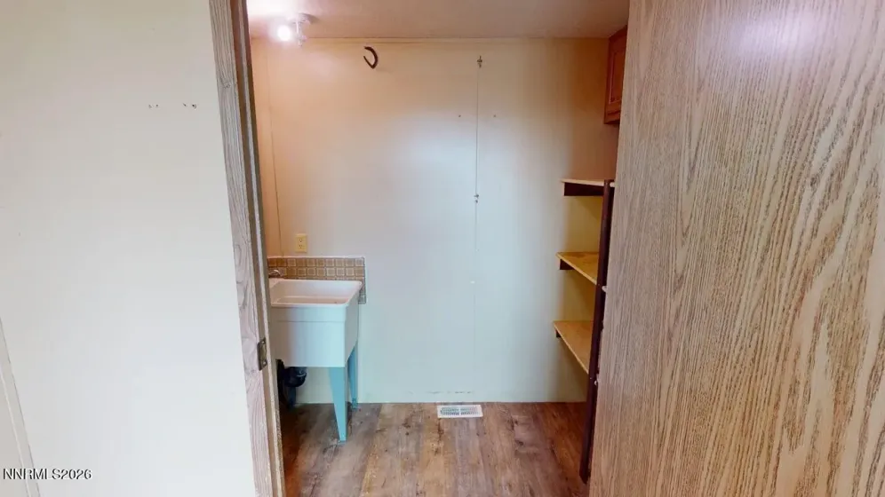 1505 Lindsey, Battle Mountain, Nevada 89820, 3 Bedrooms Bedrooms, ,2 BathroomsBathrooms,Residential,Residential,Lindsey,260001442