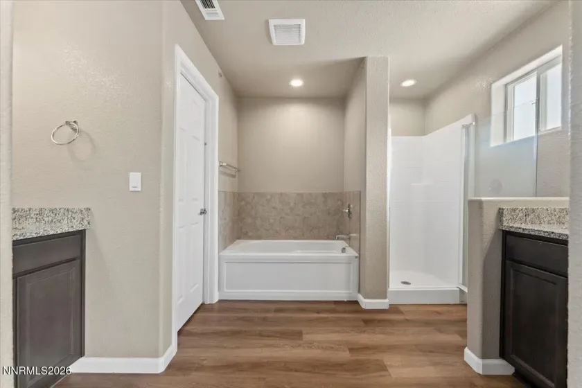 3558 Penn Nat'L, Reno, Nevada 89512, 4 Bedrooms Bedrooms, ,3 BathroomsBathrooms,Residential,Residential,Penn Nat'L,260001948