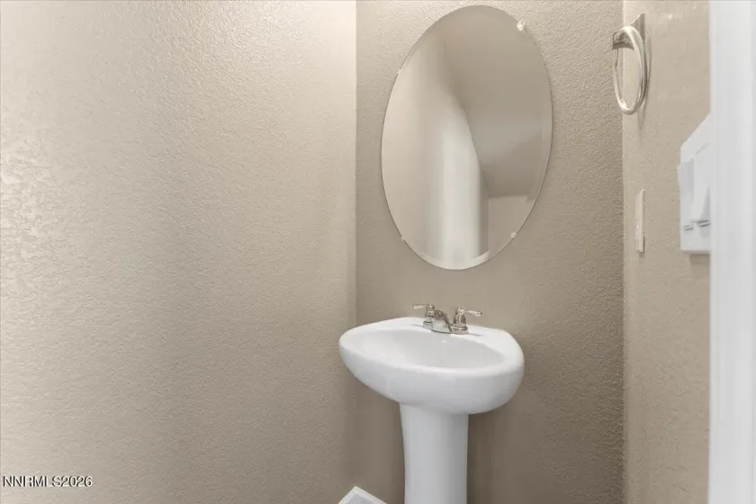 3558 Penn Nat'L, Reno, Nevada 89512, 4 Bedrooms Bedrooms, ,3 BathroomsBathrooms,Residential,Residential,Penn Nat'L,260001948