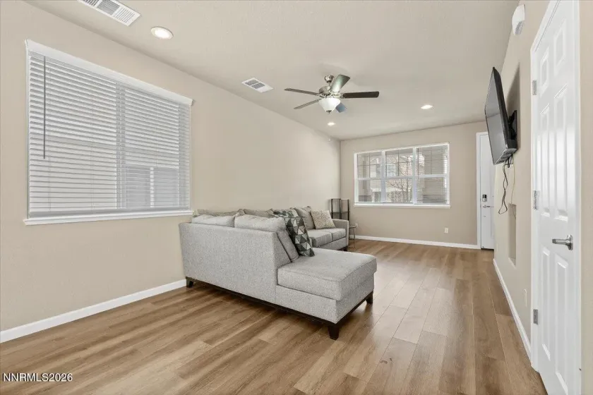 3558 Penn Nat'L, Reno, Nevada 89512, 4 Bedrooms Bedrooms, ,3 BathroomsBathrooms,Residential,Residential,Penn Nat'L,260001948