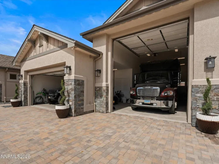 921 Rain Shadow Way - 44 foot RV Garage + RV parking