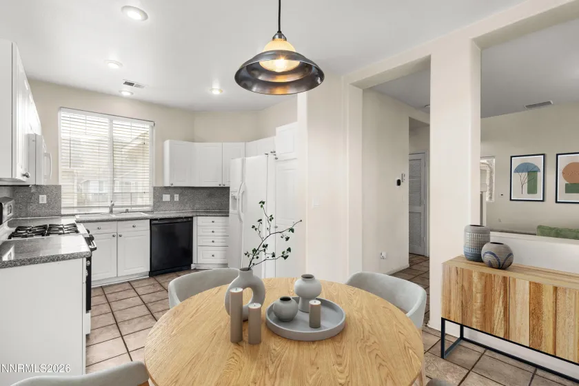 3504 Heron'S, Reno, Nevada 89502, 3 Bedrooms Bedrooms, ,3 BathroomsBathrooms,Residential,Residential,Heron'S,260003394