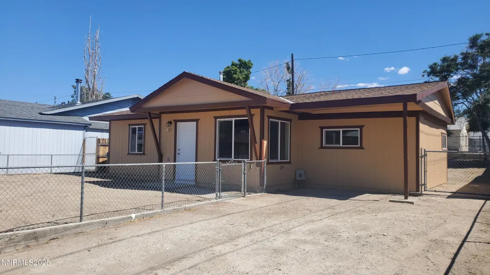 122 Harrison, Hawthorne, Nevada 89415, 2 Bedrooms Bedrooms, ,1 BathroomBathrooms,Residential,Residential,Harrison,250053227
