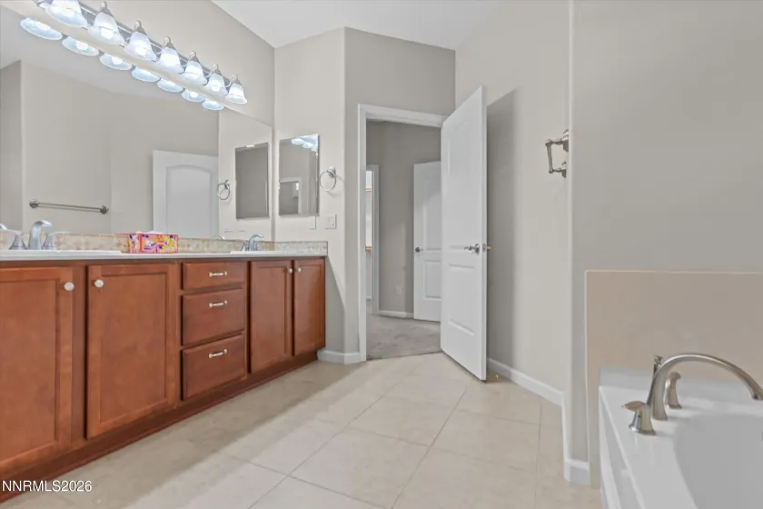 2232 Dominic, Reno, Nevada 89521, 3 Bedrooms Bedrooms, ,3 BathroomsBathrooms,Residential,Residential,Dominic,260003400