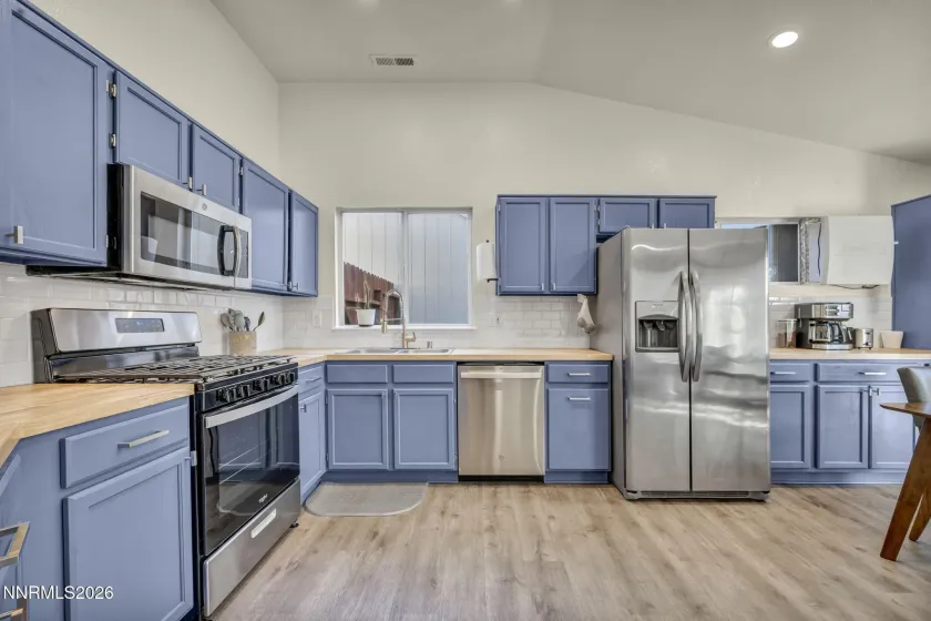 4572 Sage Rose, Reno, Nevada 89502, 2 Bedrooms Bedrooms, ,2 BathroomsBathrooms,Residential,Residential,Sage Rose,260003404