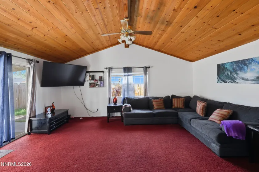 3200 Pine, Carson City, Nevada 89706, 3 Bedrooms Bedrooms, ,2 BathroomsBathrooms,Residential,Residential,Pine,260003402