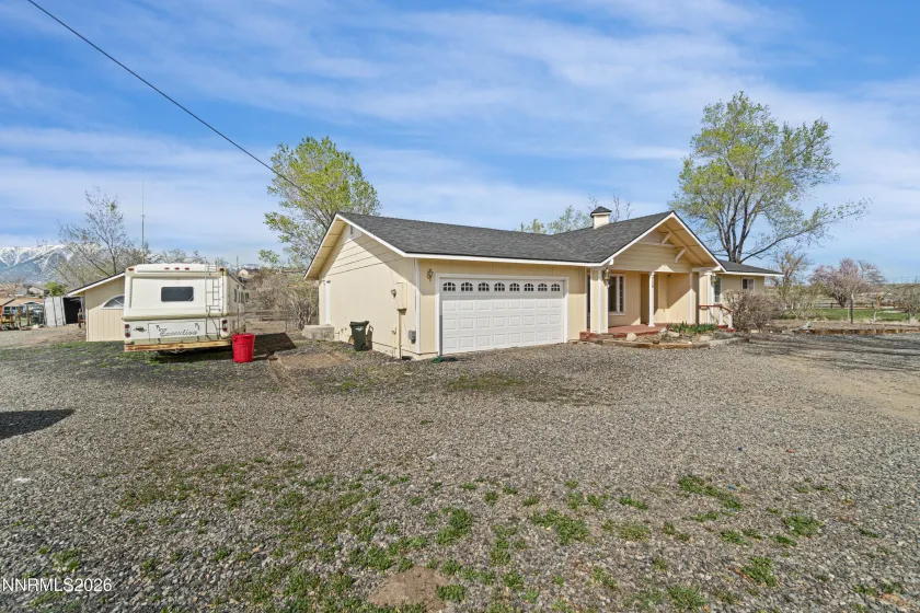 726 Pinto, Gardnerville, Nevada 89410, 3 Bedrooms Bedrooms, ,3 BathroomsBathrooms,Residential,Residential,Pinto,260003407