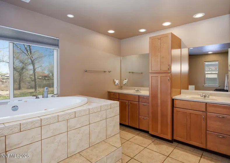 1400 Golden Park, Fallon, Nevada 89406, 4 Bedrooms Bedrooms, ,3 BathroomsBathrooms,Residential,Residential,Golden Park,260003410