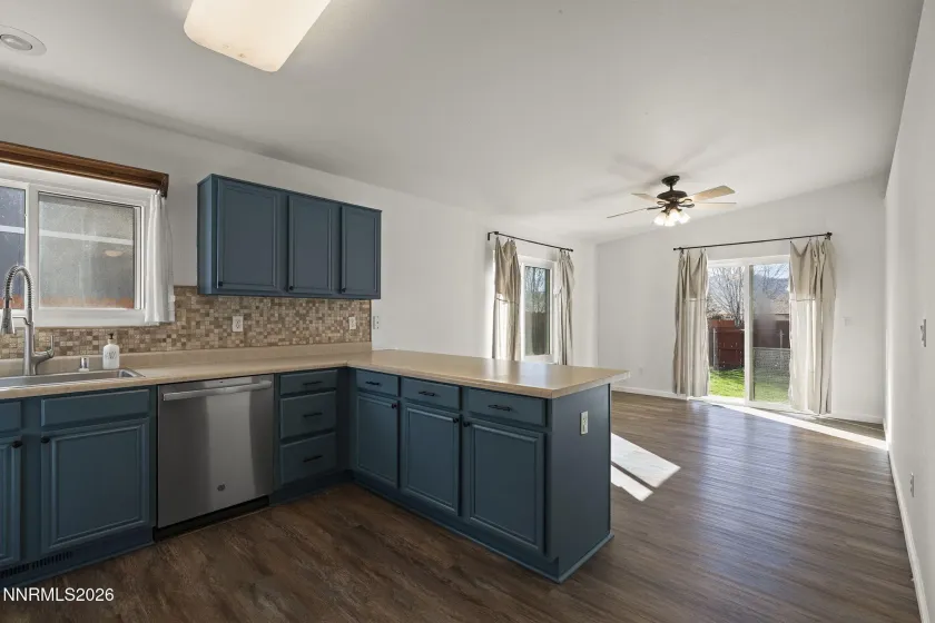 17664 Alexandria, Reno, Nevada 89508, 3 Bedrooms Bedrooms, ,2 BathroomsBathrooms,Residential,Residential,Alexandria,260003411