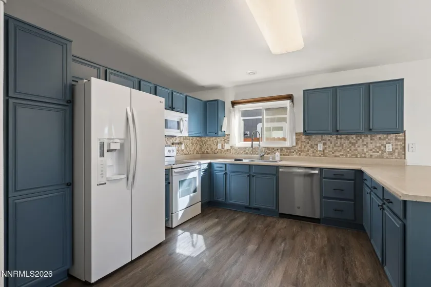 17664 Alexandria, Reno, Nevada 89508, 3 Bedrooms Bedrooms, ,2 BathroomsBathrooms,Residential,Residential,Alexandria,260003411