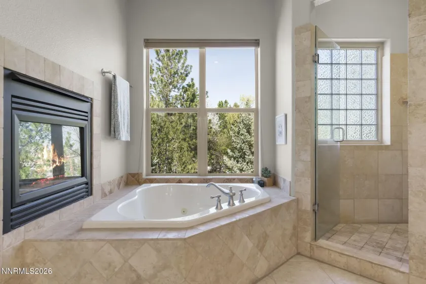 4995 Mountainshyre, Reno, Nevada 89519, 4 Bedrooms Bedrooms, ,5 BathroomsBathrooms,Residential,Residential,Mountainshyre,260003417