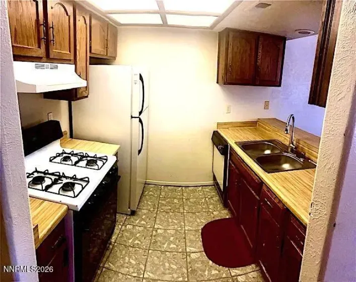 754 Boulder, Stateline, Nevada 89449, 2 Bedrooms Bedrooms, ,2 BathroomsBathrooms,Residential,Residential,Boulder,260003421