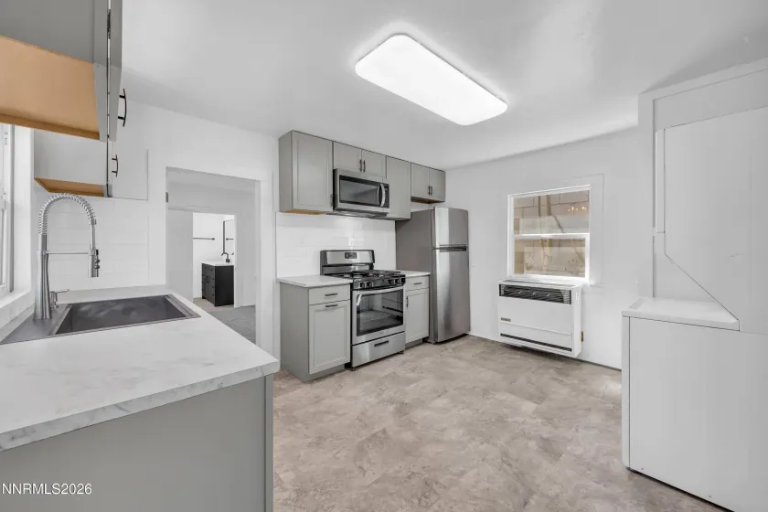 1739 Hymer, Sparks, Nevada 89431, 1 Bedroom Bedrooms, ,1 BathroomBathrooms,Residential,Residential,Hymer,260003422