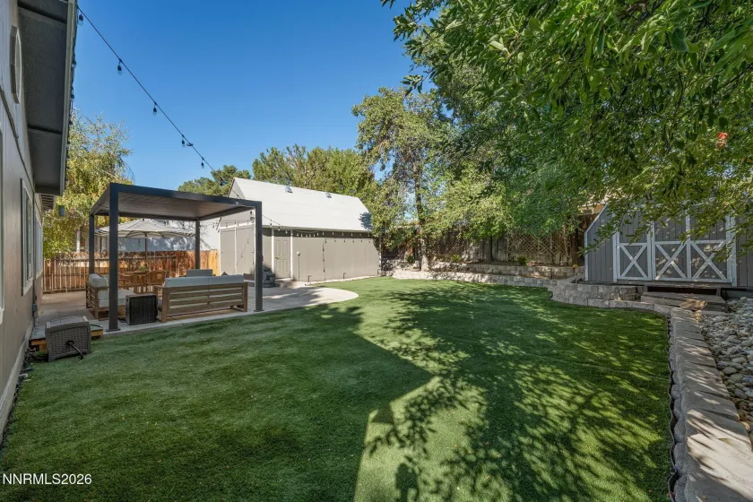 876 Pinewood, Sparks, Nevada 89434, 3 Bedrooms Bedrooms, ,2 BathroomsBathrooms,Residential,Residential,Pinewood,260003430